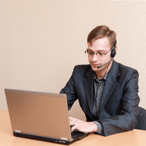 Expet transcriptionist working on the transcription services that prioritize data protection and confidentiality.