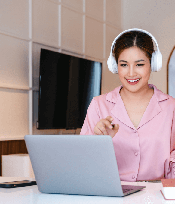 Transcriber at Quick Transcription works on Aymara translation projects, ensuring accurate and appropriate translations.