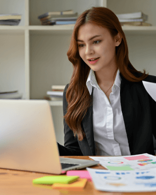 A professional linguist delivering Esperanto translation services that help global businesses use accurate multilingual docs.