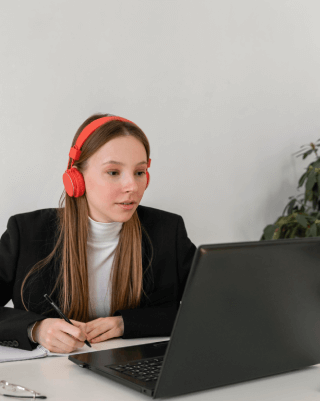 A transcriptionist delivering Legal Transcription in Silicon Valley law firms with accurate, court ready legal documents.