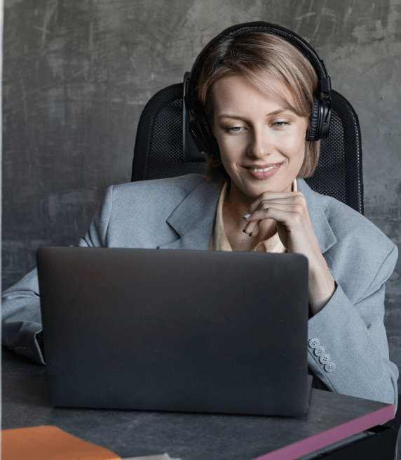 Transcriber delivering accurate Transcription Services in Olathe across multiple global languages with quality.