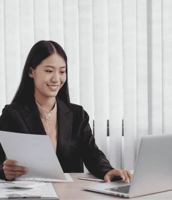 A typist offering reliable and fast online typing services in Maryland to clients needing efficient document processing.