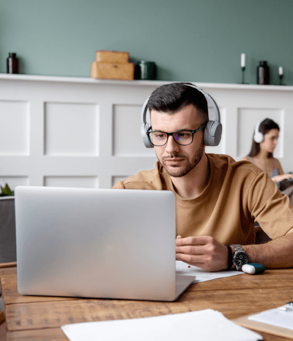 The customer is accessing Scottsdale transcription services online for same-day transcription with flexible turnaround.