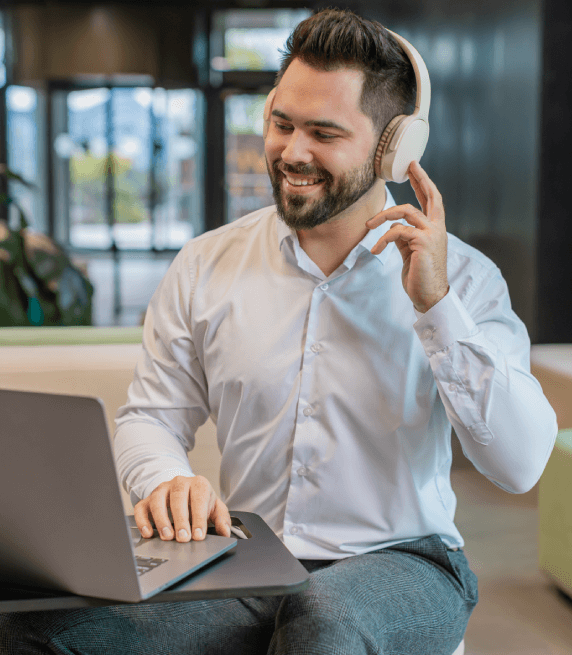 Customer using Cantonese transcriptions, helping US businesses comply with communication requirements.