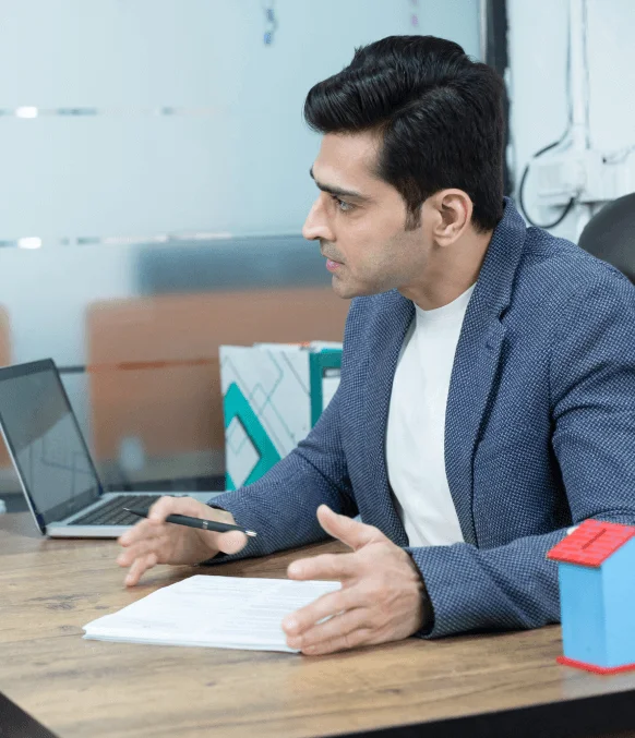 Translator explains 24-hour translation services to a customer, providing quick turnaround for urgent business documents. Translator explains 24-hour translation services to a customer, providing quick turnaround for urgent business documents.