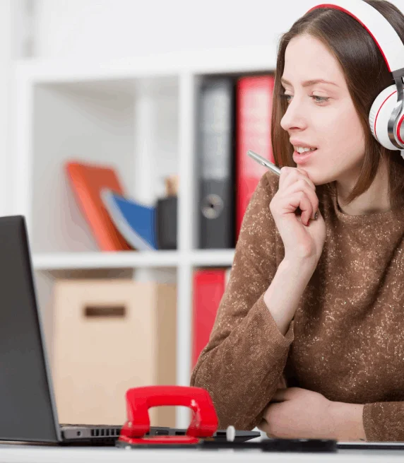 A project lead matches Irish Transcription Services to sector needs, choosing verbatim, edited, or intelligent output.