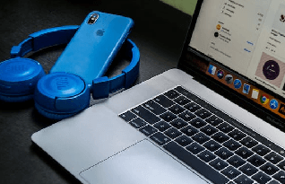 Headphones for audio transcription