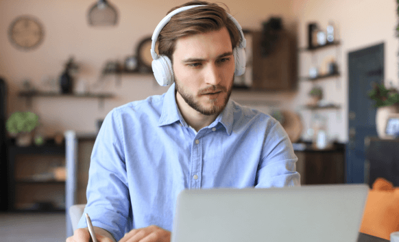 A transcriptionist providing the best freeport transcription services to a satisfied customer for business documentation.